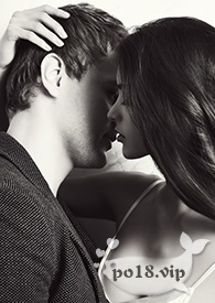 穿校服女孩跳舞图片